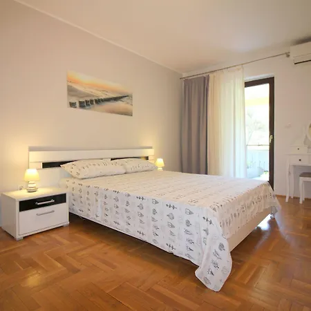 Lichtdurchflutetes Nur 400 Meter Zum Mit Meerblick, Wifi, Klimaanlage *