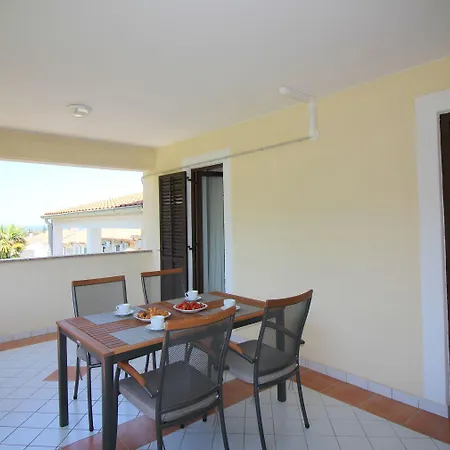 Lichtdurchflutetes Nur 400 Meter Zum Mit Meerblick, Wifi, Klimaanlage Apartment *