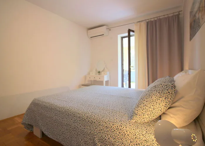 Appartement Lichtdurchflutetes Nur 400 Meter Zum Mit Meerblick, Wifi, Klimaanlage *